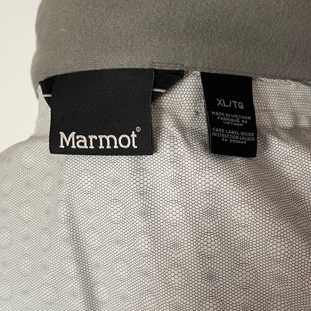 Marmot Men's Orange and Dark Gray Raincoat - Picture 6 of 9